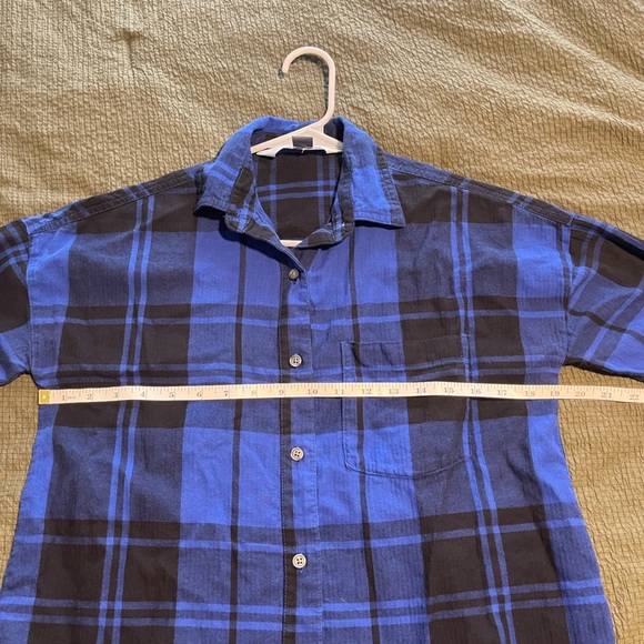 Women’s Plaid Button Down - Picture 4 of 6